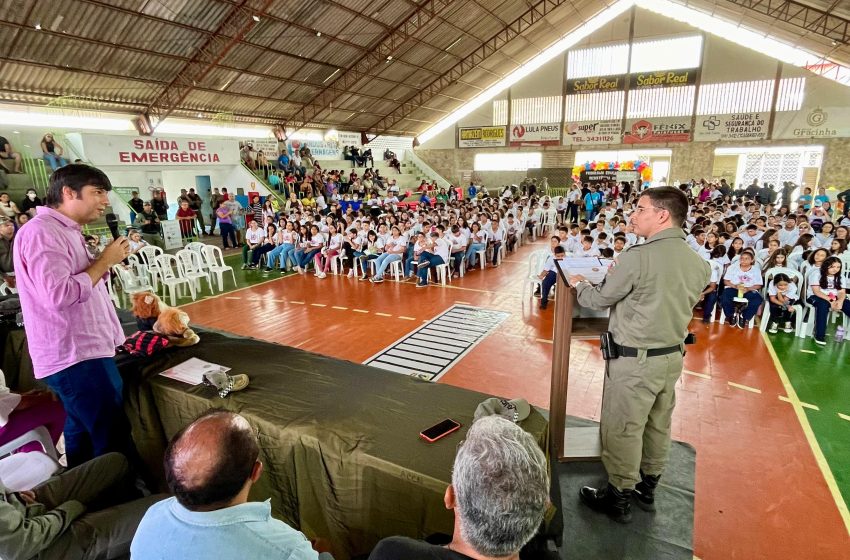 SOLENIDADE MARCA OS 20 ANOS DE ATUAÇÃO DO PROERD EM CURRAIS NOVOS