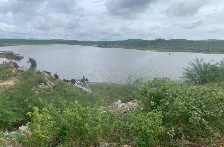 Açude Dourado toma água após chuvas em Currais Novos