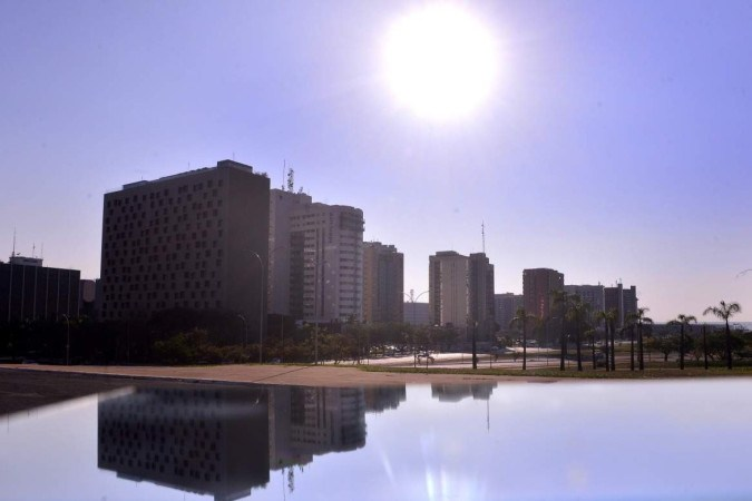 ONDA DE CALOR VAI ATÉ DOMINGO (17/12) E TEMPERATURAS PODEM SUBIR ATÉ 5ºC