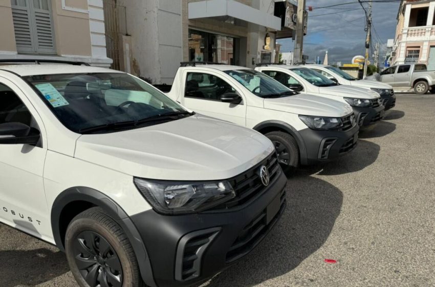 Currais Novos adquire 4 veículos para reforçar trabalho de iluminação pública e serviços urbanos