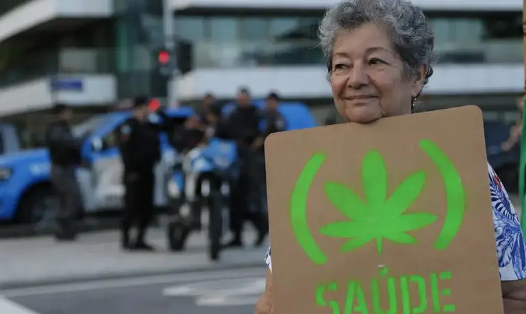 Saúde: Anvisa fará consulta pública para atualizar regulamentação sobre uso de cannabis